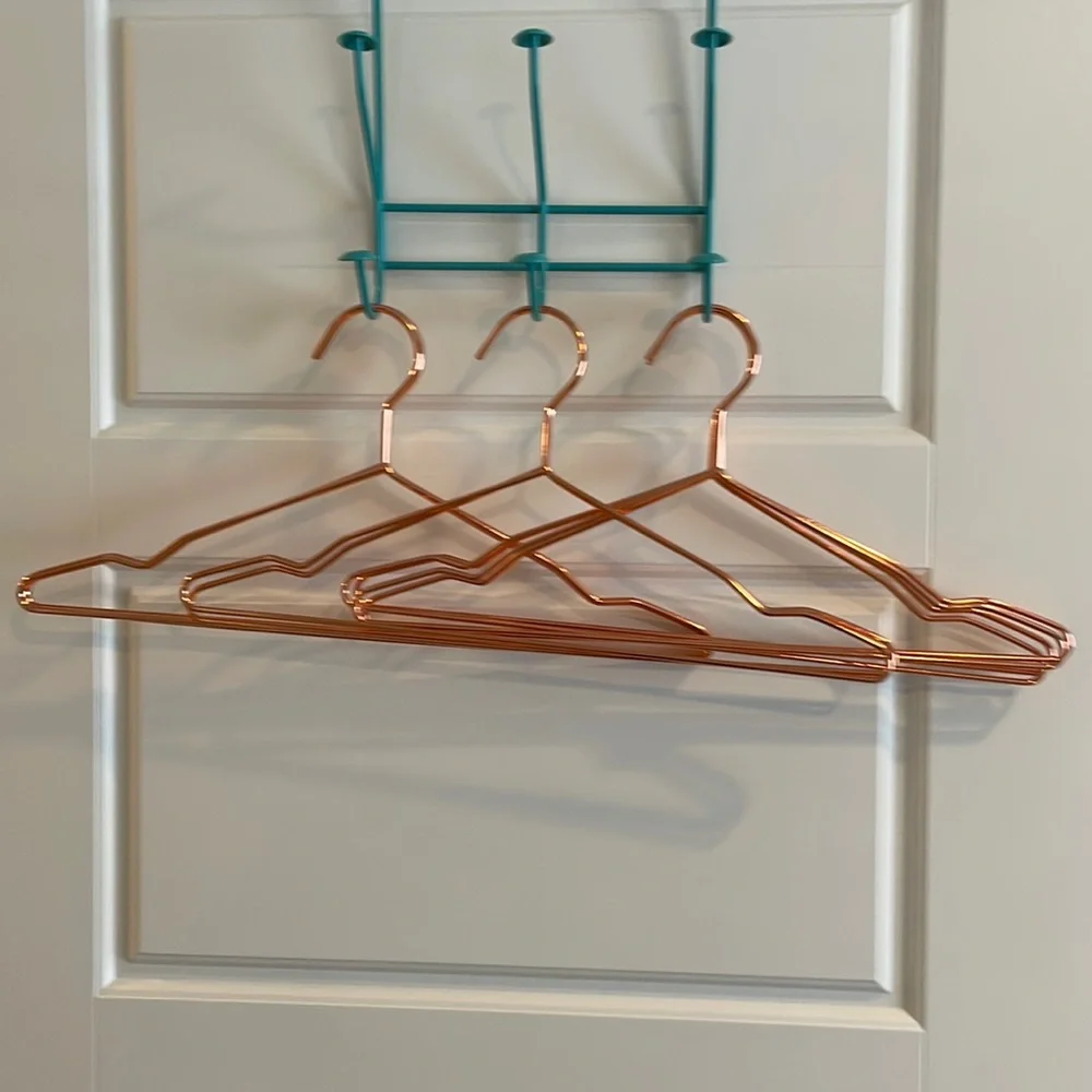 🛍 10 Copper-tone Hangers